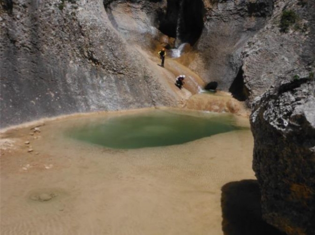 Raggiungere il livello inferiore del fiume 